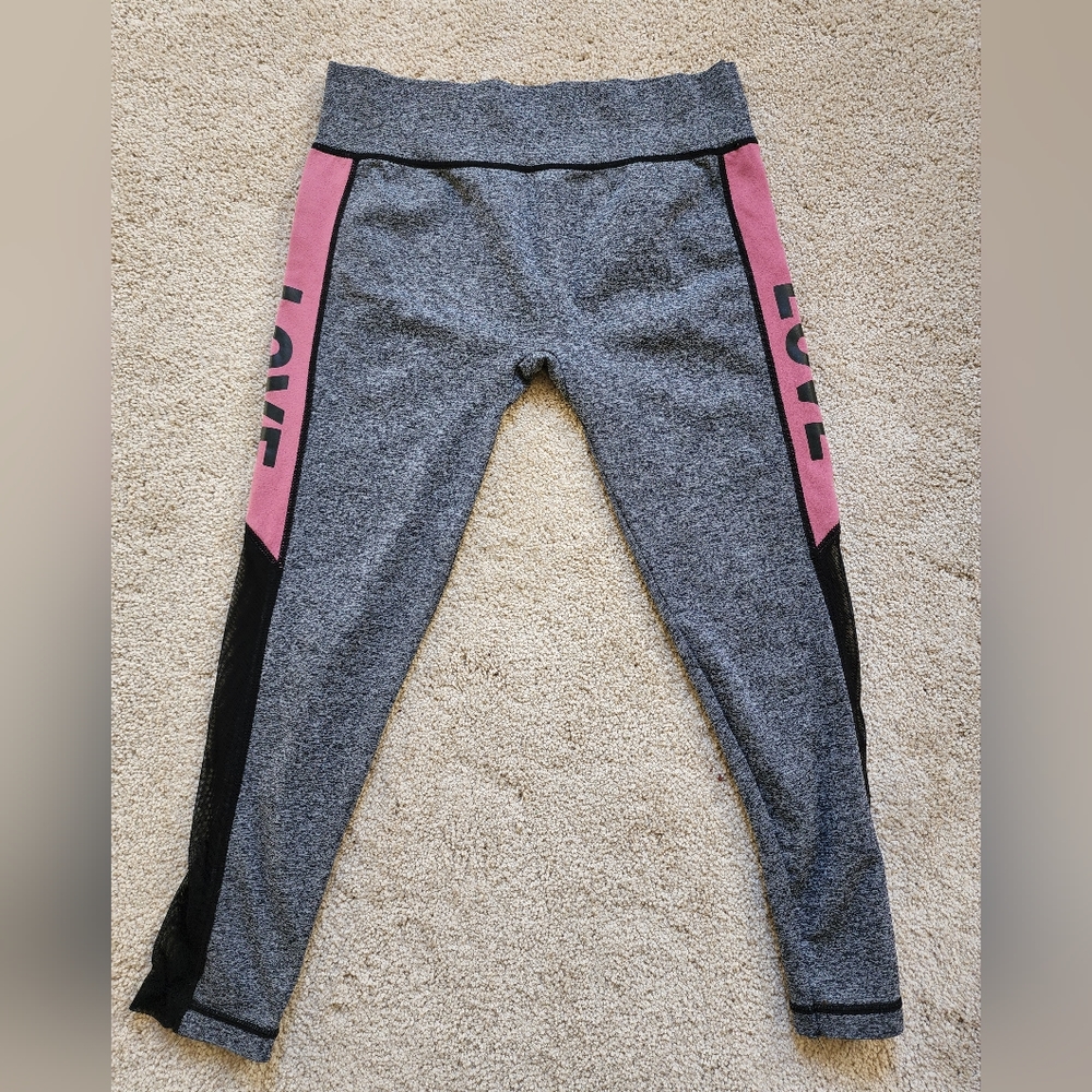 Soho Girls Love ❤️ Leggings with mesh Cutouts size XL